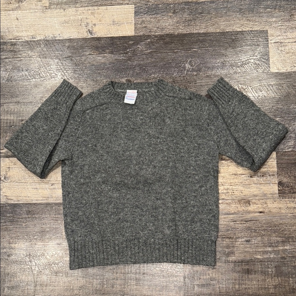 Pendleton Gray Crew Neck Sweater Timeless Knit De… - image 1